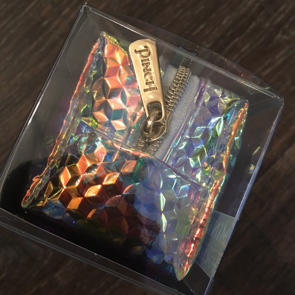 Mini Emergency Minimergency Kit Bridesmaids Women - Picture 8 of 8